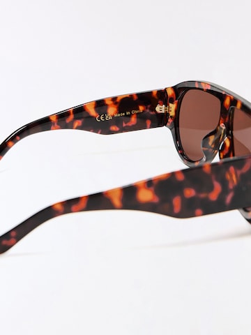 Bershka Sunglasses in Brown