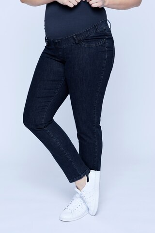 Ulla Popken Regular Jeans in Blauw: voorkant