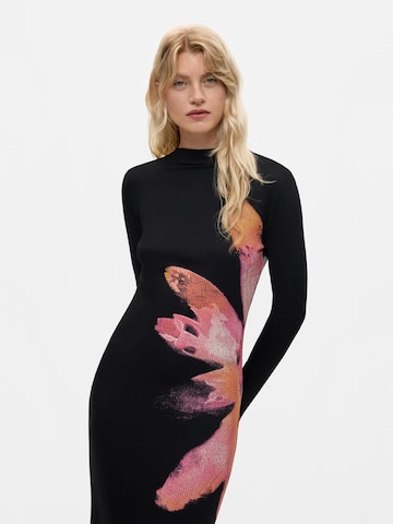 melns Desigual Kleita