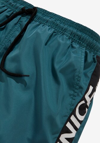 Shorts de bain VENICE BEACH en vert