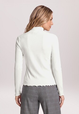 T-shirt Betty & Co en blanc
