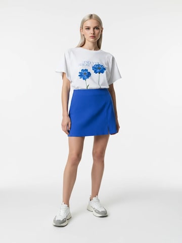 Alexa Dash Skirt in Blue
