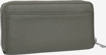 BOGNER Wallet 'Ela' in Green