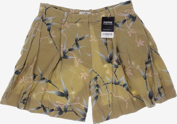COS Shorts in M in Beige: front