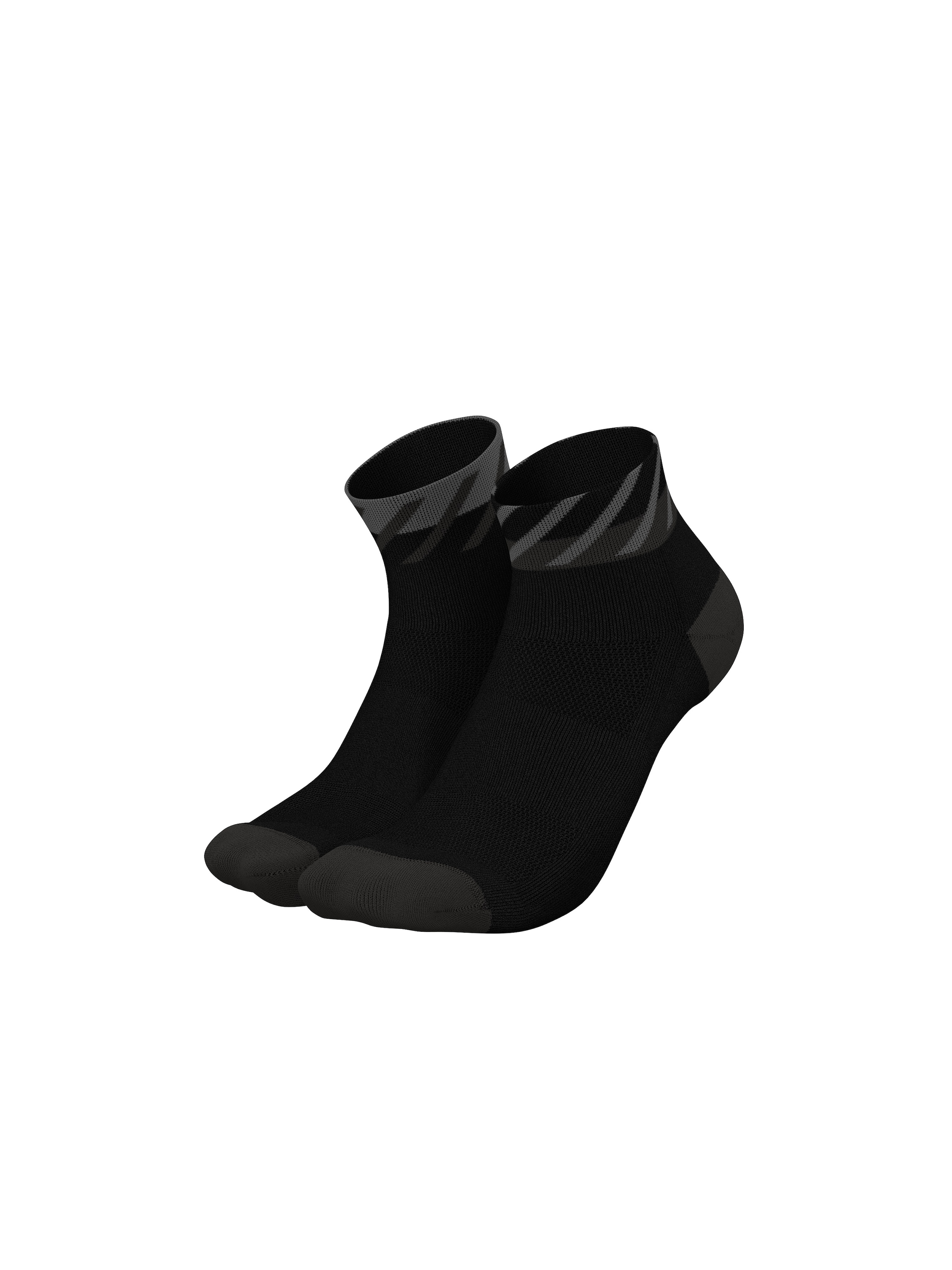INCYLENCE Athletic Socks 'DISRUPTS SHORT' in Black: front