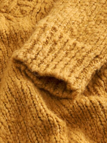 Next Pulover | rumena barva