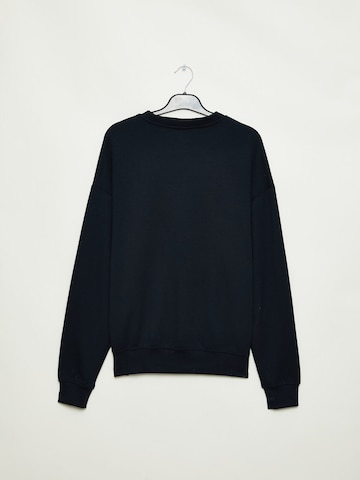 Grimelange Dressipluus, värv must