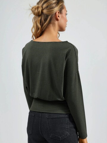 Busem Blouse in Green