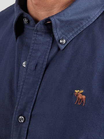 Abercrombie & Fitch Comfort fit Button Up Shirt in Blue