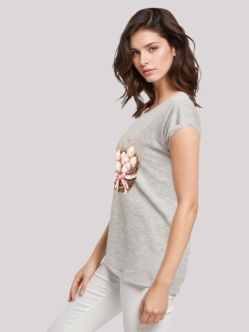 F4NT4STIC T-Shirt 'Osterei Nest Korb Dekor' in Grau