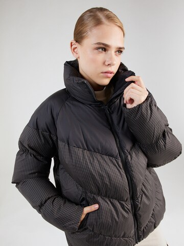 Nike Sportswear Jacke in Schwarz