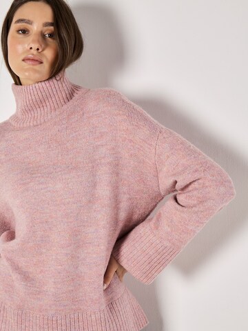 Pull-over ' ' Apricot en rose : devant