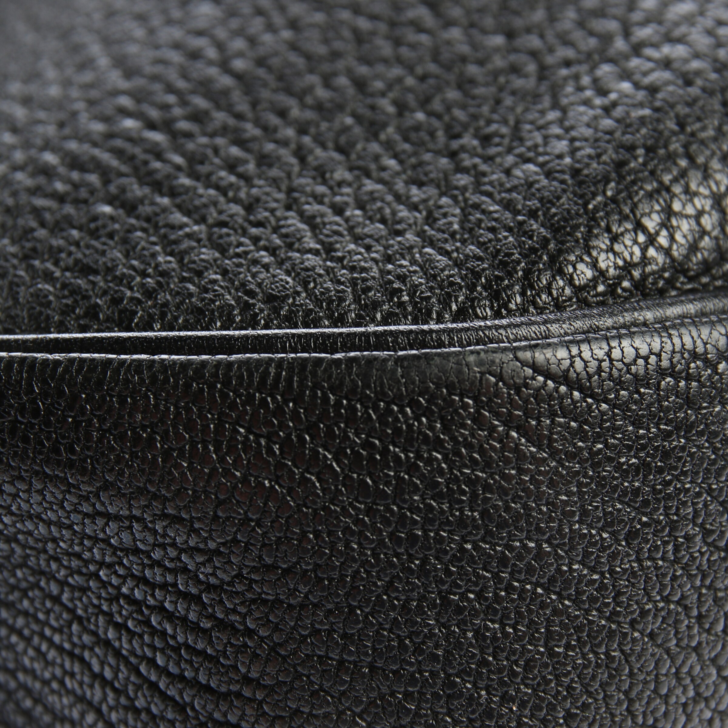 Louis Vuitton Bag in One size in Black