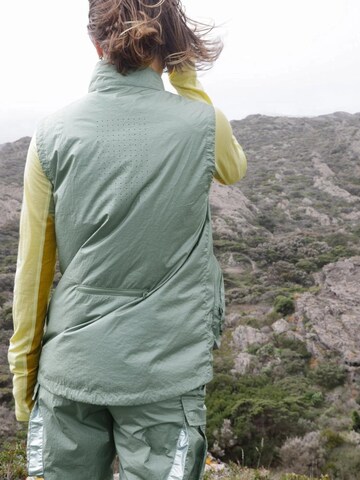 Veste de sport 'Mont Blanc 2-in-1 Jacket' Jelenew en vert