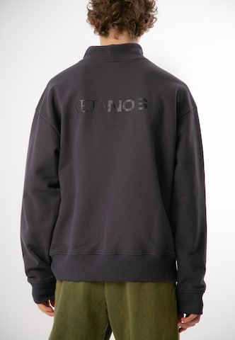 ET Nos Sweatshirt in Grau