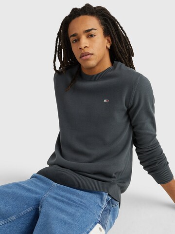 Tommy Jeans Pullover 'Essential' in Grau