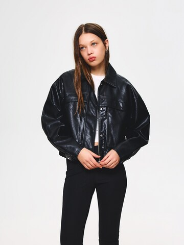 Bershka Between-season jacket in Black: front