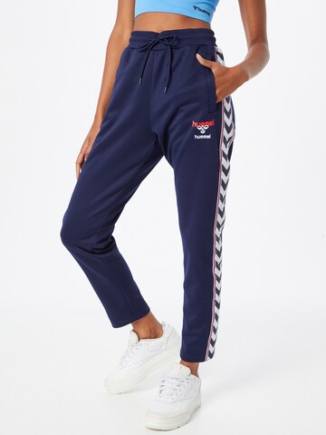 Effilé Pantalon de sport Hummel en bleu : devant