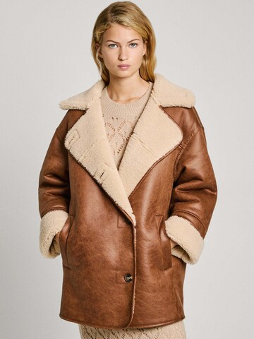 Veste d’hiver 'CARLA' Pepe Jeans en marron : devant