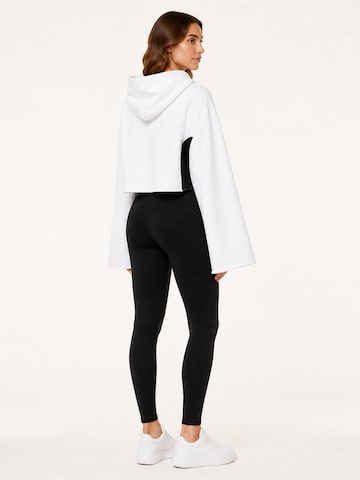 SCR. Sweatshirt 'NISHA' in Wit