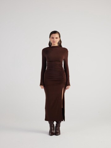 HOLLY LOLLY Dress in Brown: front