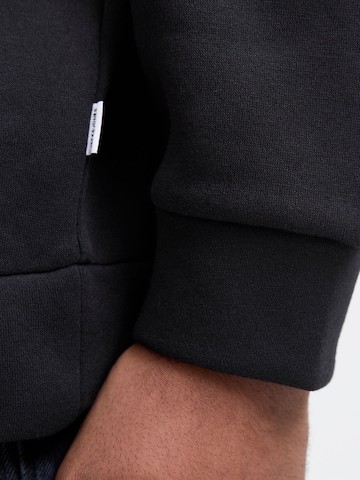 JACK & JONES Sweatshirt in Zwart