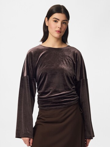 PIECES Shirt 'PCAlli' in Brown: front