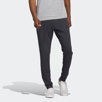 ADIDAS ORIGINALS Tapered Hose in Grau: predná strana