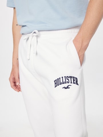 HOLLISTER Дънки Tapered Leg Панталон в бяло