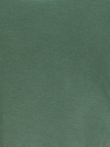 Tricou de la Pull&Bear pe verde