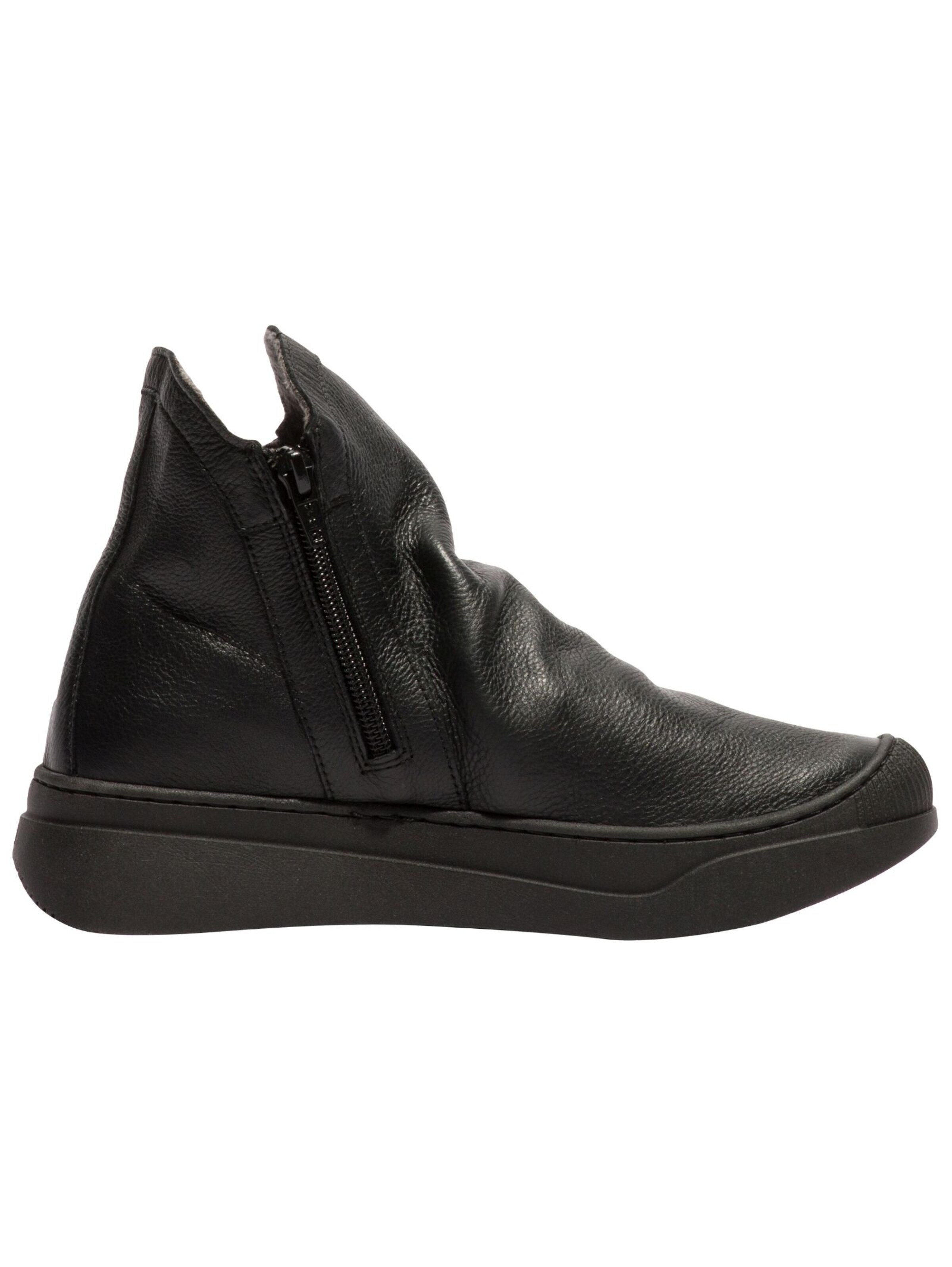 Softinos Ankle Boots in Black