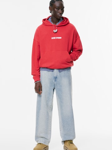 Sweat-shirt 'STWD STUDIO' Pull&Bear en rouge