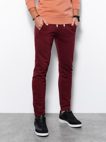 Effilé Pantalon 'P946' Ombre en rouge