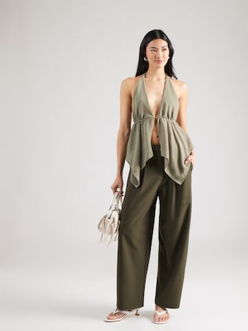 PIECES Barrel Pleat-Front Pants 'PCBosella' in Green