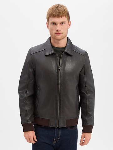 Finshley & Harding Between-season jacket in Brown: front