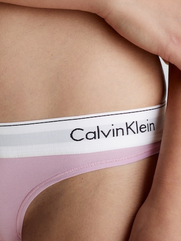 Calvin Klein Underwear رباط بلون بنفسجي