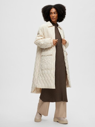 Manteau mi-saison 'Mia' SELECTED FEMME en blanc