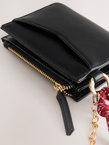 Next Wallet in Black