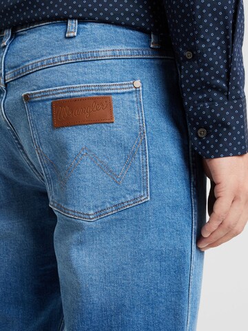 Coupe slim Jean 'LARSTON' WRANGLER en bleu