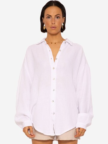 SASSYCLASSY Blouse in White: front