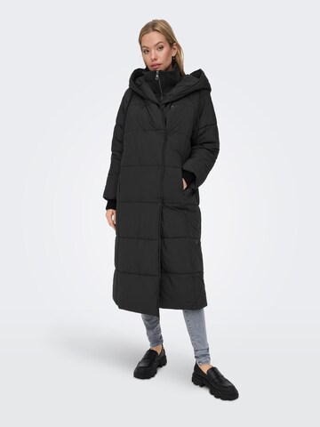 Manteau d’hiver 'Hailey' ONLY en noir : devant