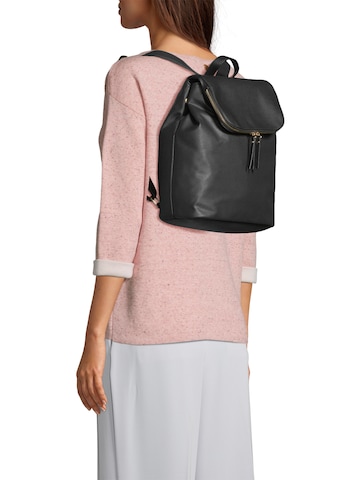 ABOUT YOU Backpack 'Rana Bag' in Black