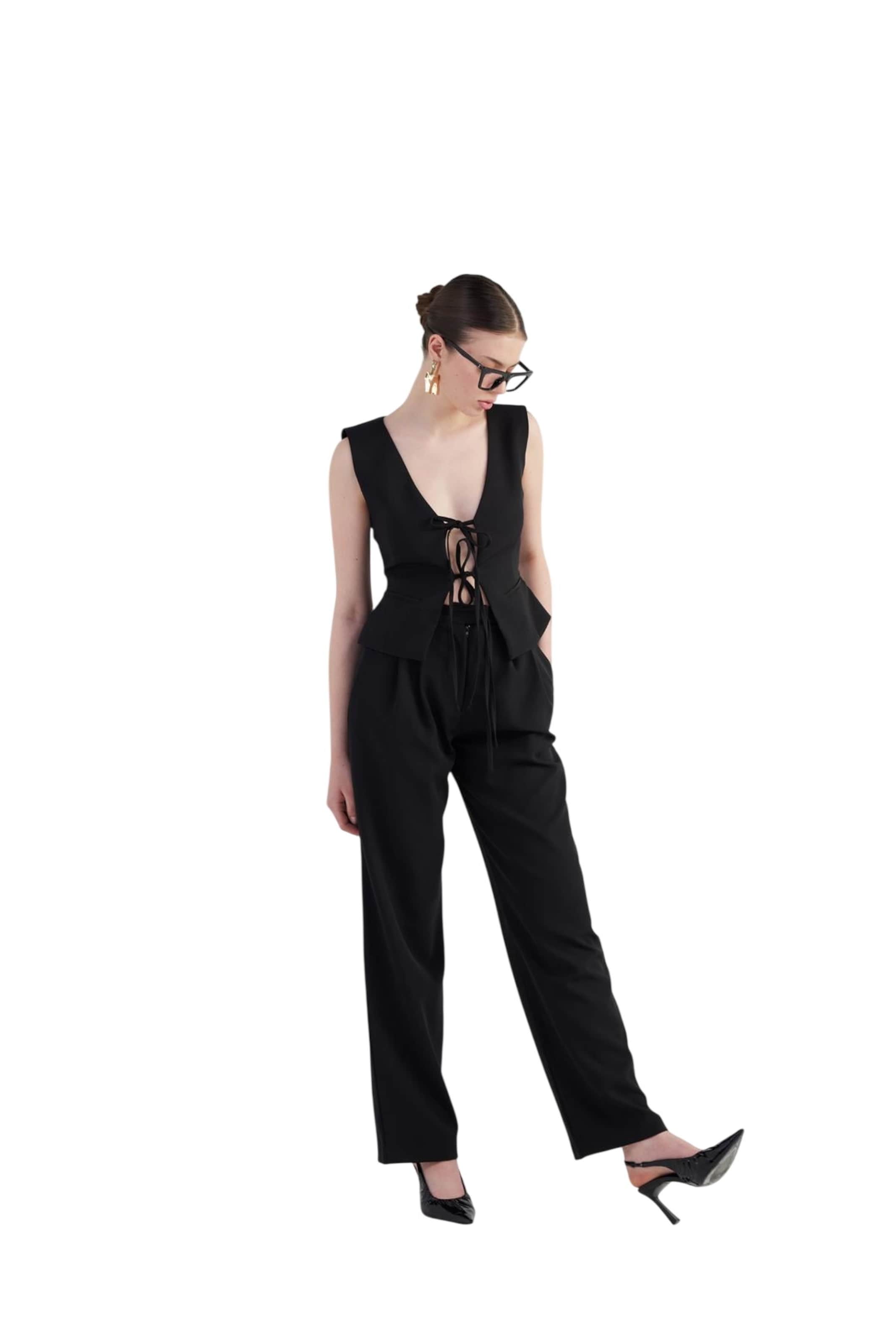 HOLLY LOLLY Loosefit Hose in Schwarz