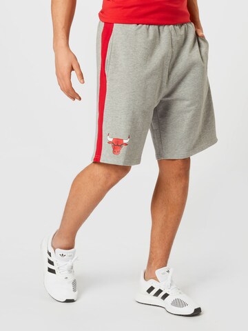 NEW ERA Loose fit Pants in Grey: front