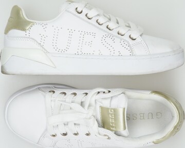 GUESS Sneakers & Trainers in 35 in White: front