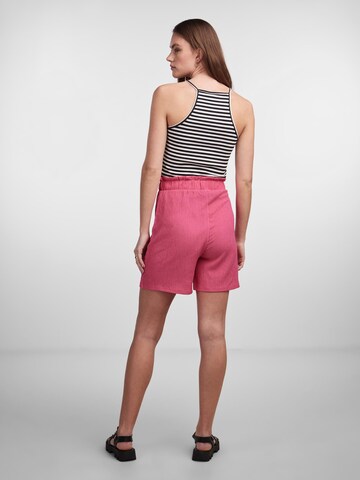 Regular Pantalon 'LUNA' PIECES en rose