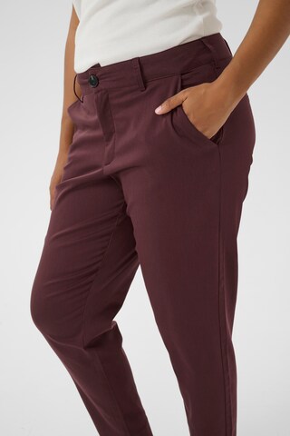KAFFE CURVE Slimfit Broek 'Leana' in Bruin