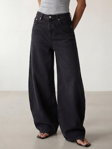 ARMIE Wide leg Jeans 'The Victoria Wide Leg Jeans' in Black