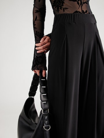 SISTERS POINT Wide leg Παντελόνι με τσάκιση 'ETANA-PA' σε μαύρο