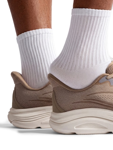 ALLSWIFT Running Shoes in Brown